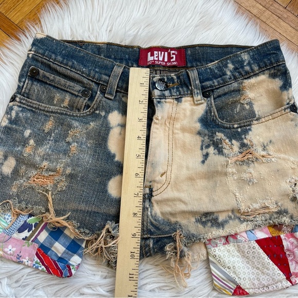 LEVI’S Vintage Denim Distressed Festival Vacation Shorts - Picture 10 of 11